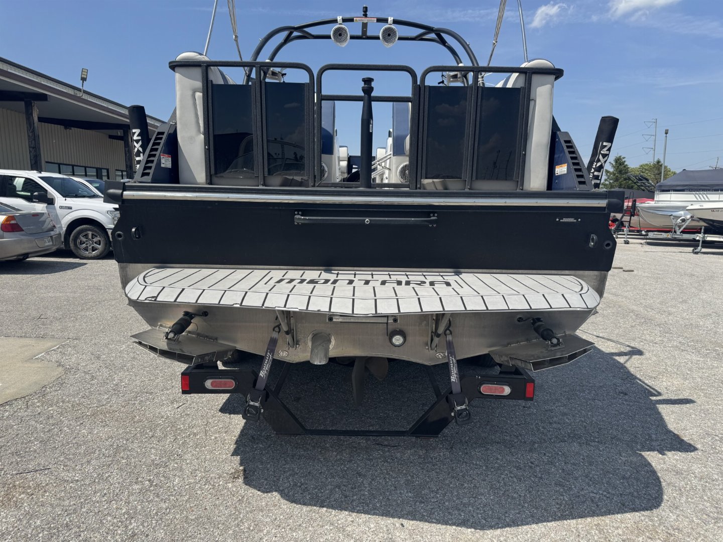 Used 2021 25' Montara Surf Boss Surf Boat