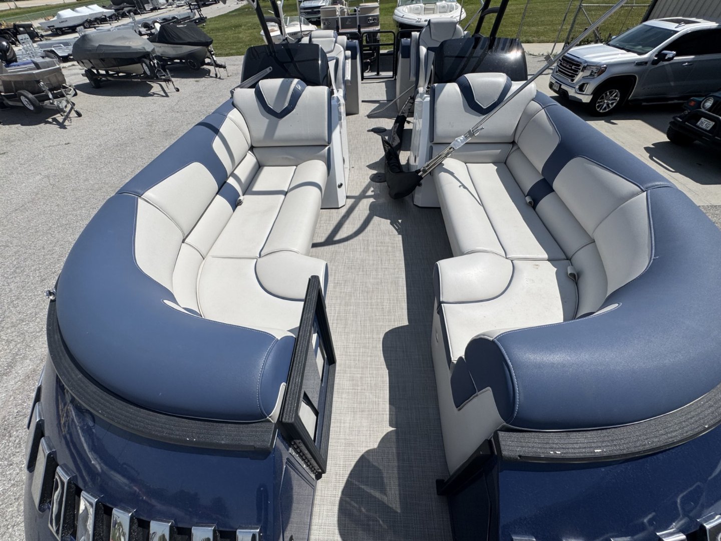 Used 2021 25' Montara Surf Boss Surf Boat