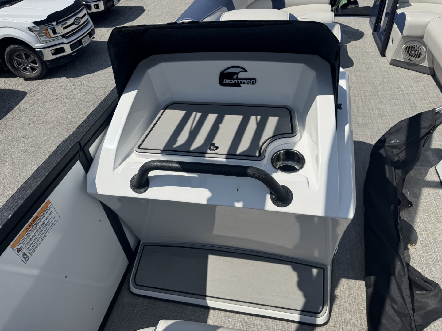 Used 2021 25' Montara Surf Boss Surf Boat
