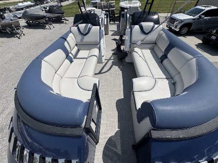 Used 2021 25' Montara Surf Boss Surf Boat