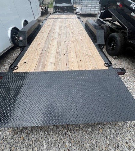 New 2025 Liberty Trailers 83x22 (16+4) 14k Rated Split Deck