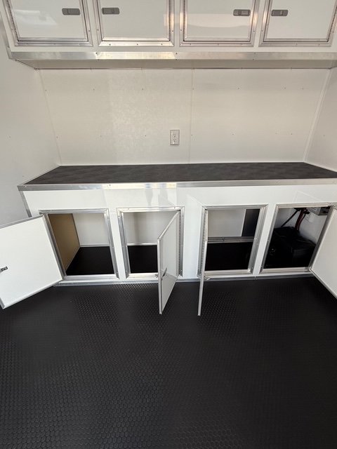 New 2025 VINTAGE OUTLAW 8 X 28 RACE TRAILER