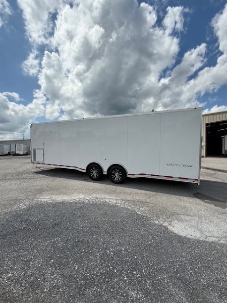 New 2025 VINTAGE OUTLAW 8 X 28 RACE TRAILER