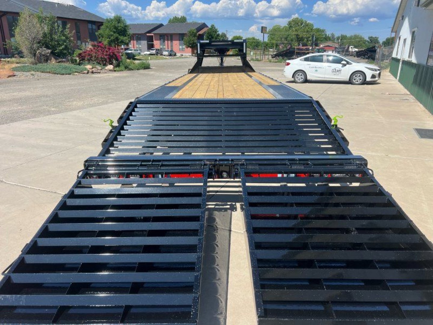 New 2025 Load Trail 102''x30' GN 14K Flatbed Trailer
