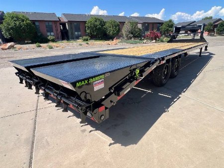 New 2025 Load Trail 102''x30' GN 14K Flatbed Trailer