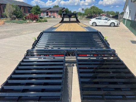 New 2025 Load Trail 102''x30' GN 14K Flatbed Trailer