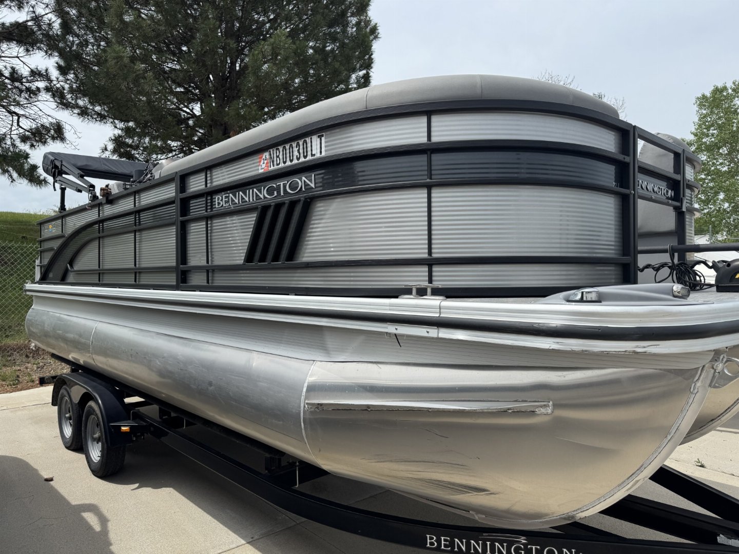 Used 2021 Bennington 22 LSS Tri-toon Boat