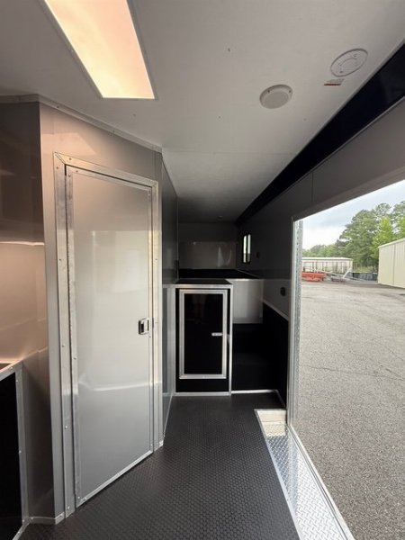 New 2025 VINTAGE PROSTOCK 8 X 48 RACE TARILER BATH PKG