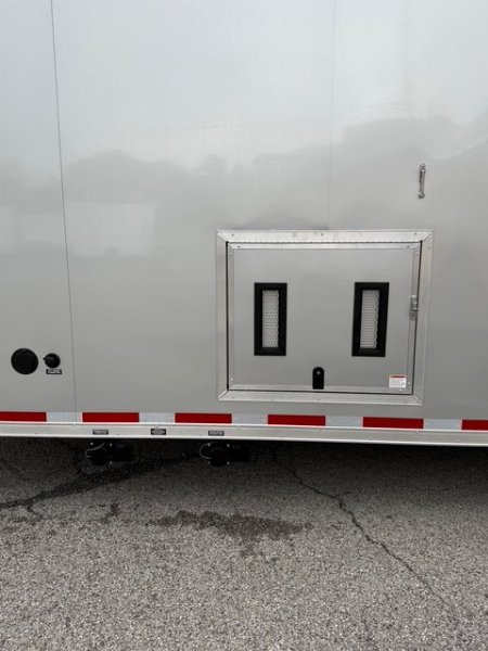 New 2025 VINTAGE PROSTOCK 8 X 48 RACE TARILER BATH PKG