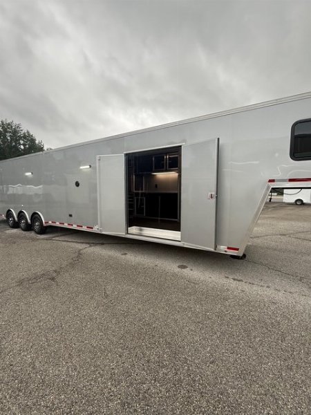 New 2025 VINTAGE PROSTOCK 8 X 48 RACE TARILER BATH PKG