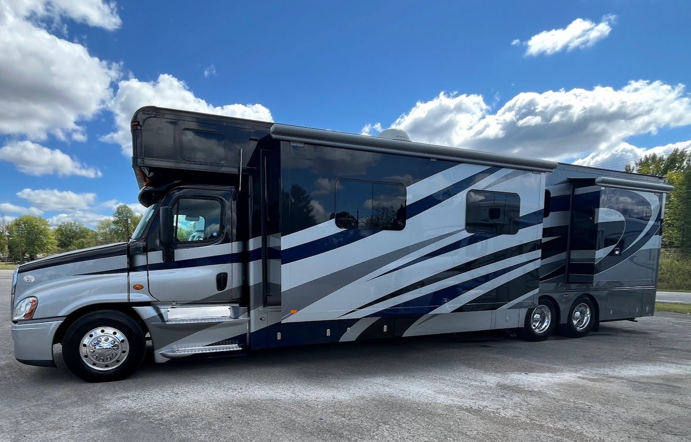 Used 2013 Haulmark 45’ Tandem Axle Motorcoach
