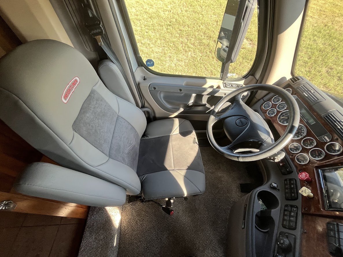 Used 2013 Haulmark 45’ Tandem Axle Motorcoach