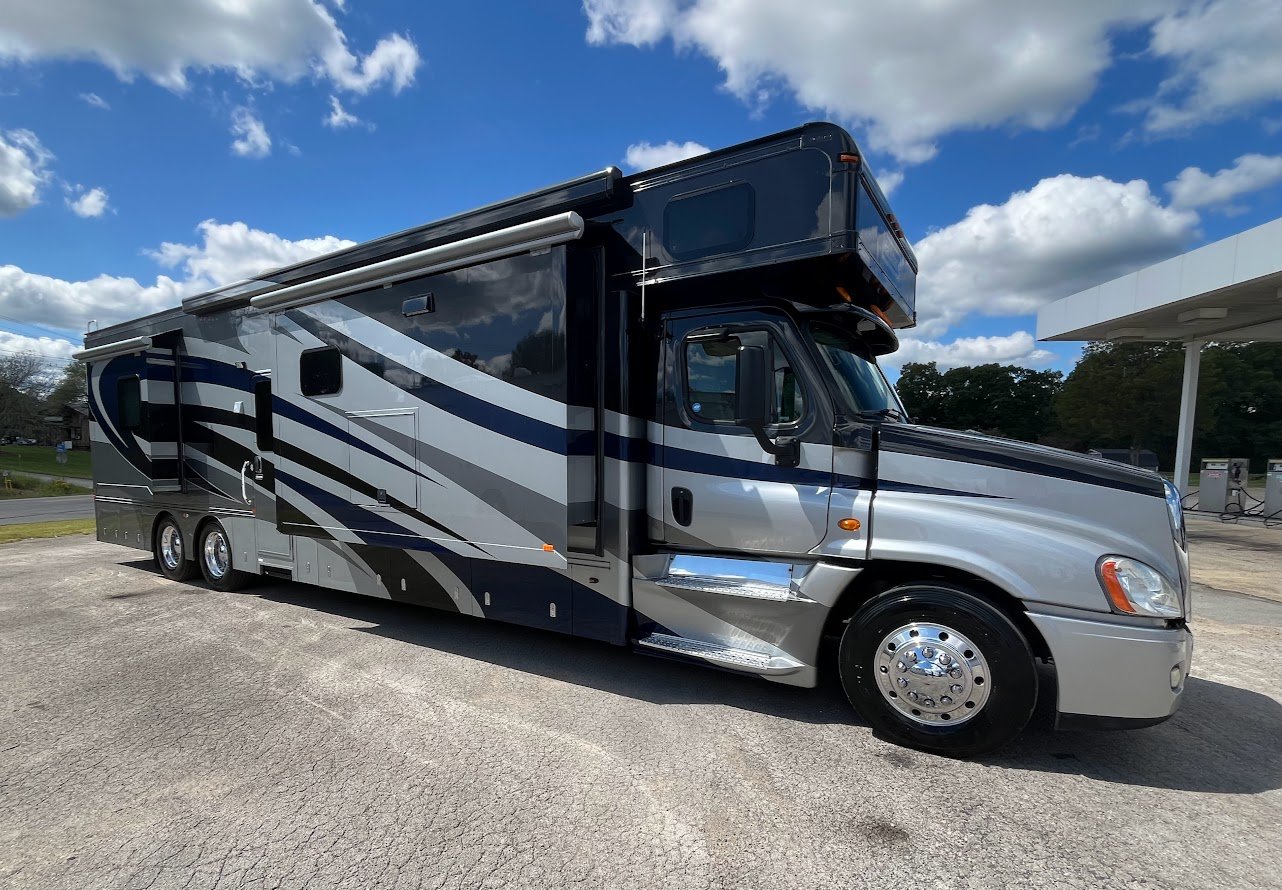 Used 2013 Haulmark 45’ Tandem Axle Motorcoach