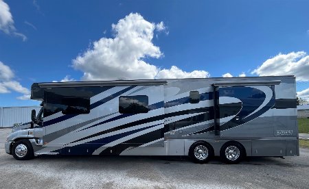 Used 2013 Haulmark 45’ Tandem Axle Motorcoach