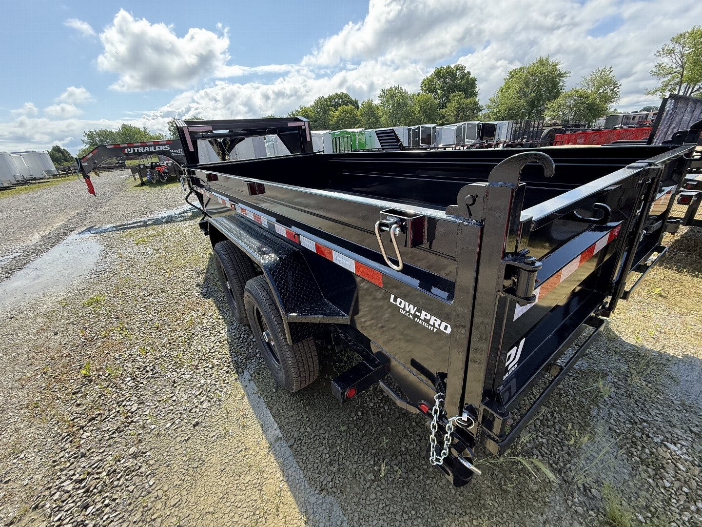 New 2026 PJ Trailer DL142 Dump Trailer 83X14 TA GOOSENECK 24" SIDES (GVW:15680)  BLACK
