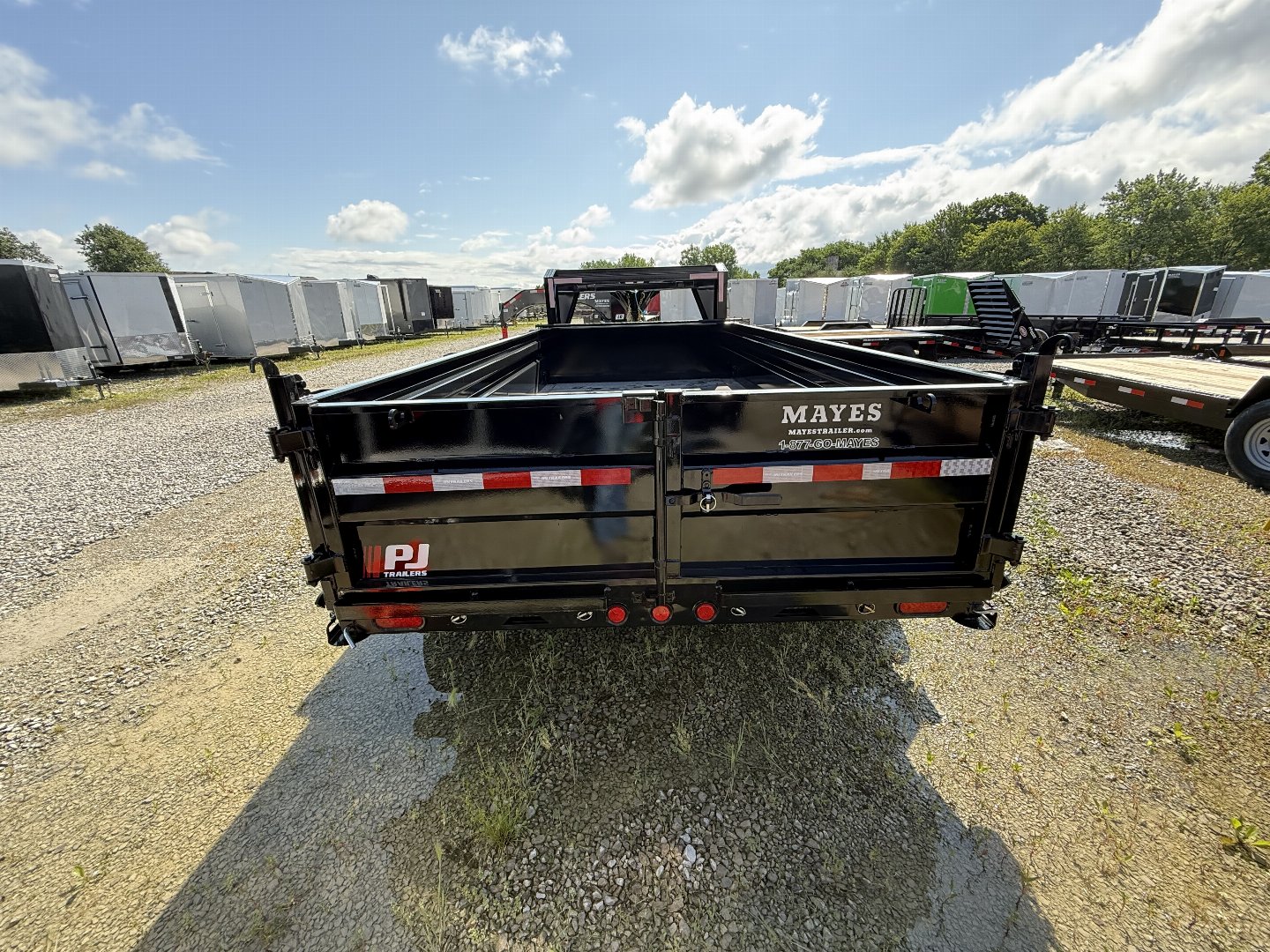 New 2026 PJ Trailer DL142 Dump Trailer 83X14 TA GOOSENECK 24" SIDES (GVW:15680)  BLACK