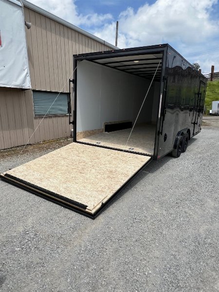 New 2026 DISCOVERY TRAILERS Car Hauler ET 8.5x20 7k Enclosed Car Hauler #27015 Car / Racing Trailer