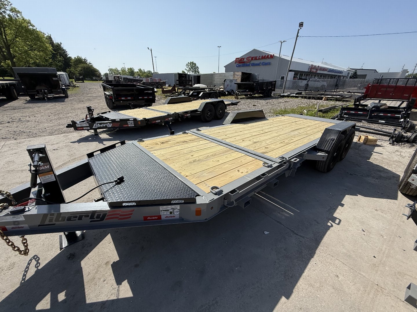 New 2025 Liberty Tilt LT14K83X20SPB8WF 83x20 TA PARTIAL TILT (GVW;15400) BATTLESHIP GRAY