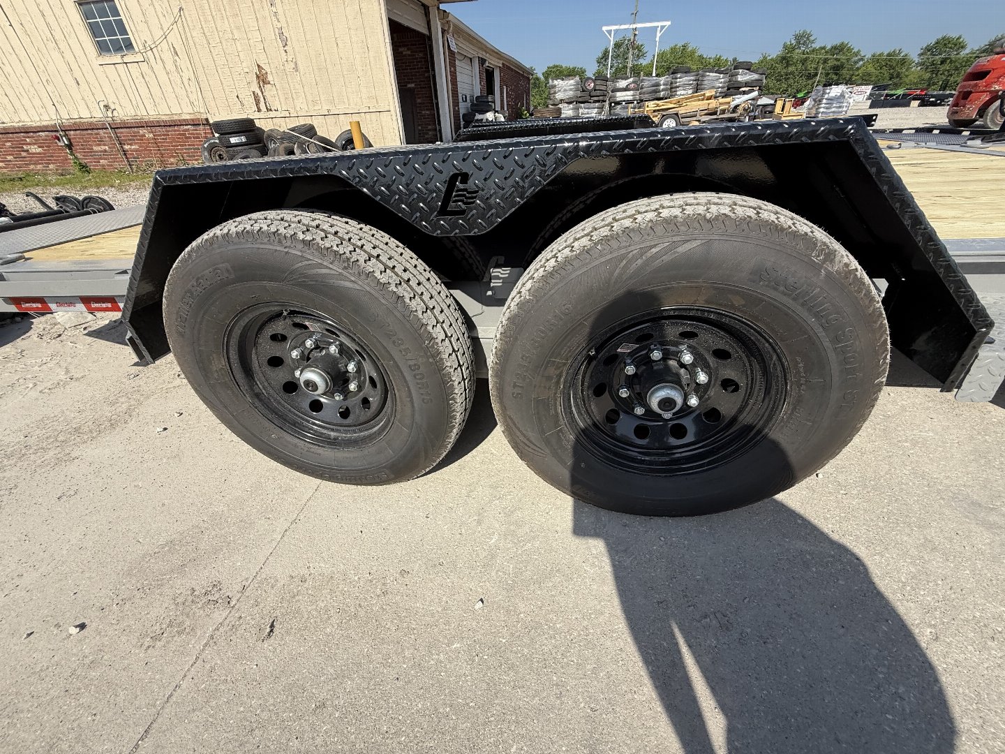 New 2025 Liberty Tilt LT14K83X20SPB8WF 83x20 TA PARTIAL TILT (GVW;15400) BATTLESHIP GRAY