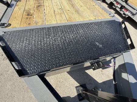 New 2025 Liberty Tilt LT14K83X20SPB8WF 83x20 TA PARTIAL TILT (GVW;15400) BATTLESHIP GRAY