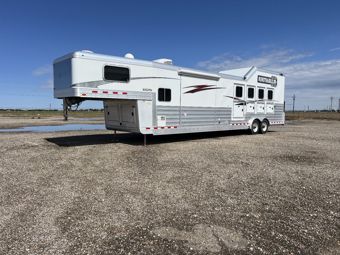 Used 2018 4-Star 4 Horse Living Quarters Horse Trailer
