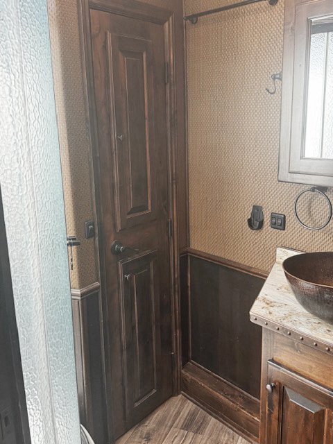 Used 2018 4-Star 4 Horse Living Quarters Horse Trailer