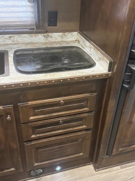 Used 2018 4-Star 4 Horse Living Quarters Horse Trailer