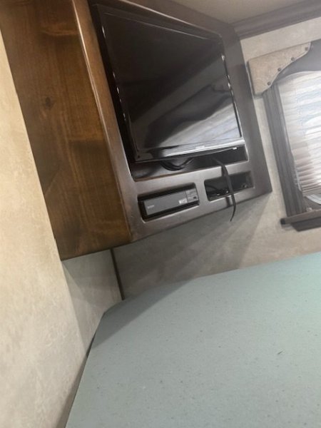 Used 2018 4-Star 4 Horse Living Quarters Horse Trailer