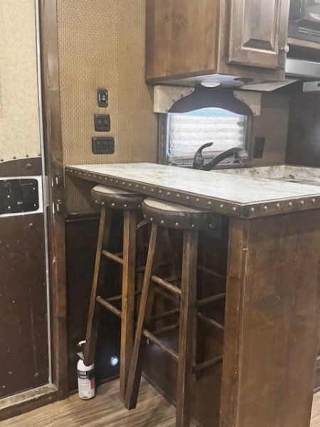 Used 2018 4-Star 4 Horse Living Quarters Horse Trailer