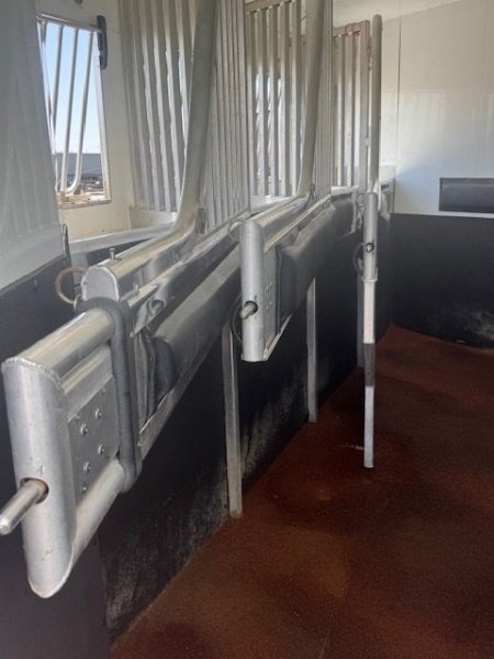 Used 2018 4-Star 4 Horse Living Quarters Horse Trailer