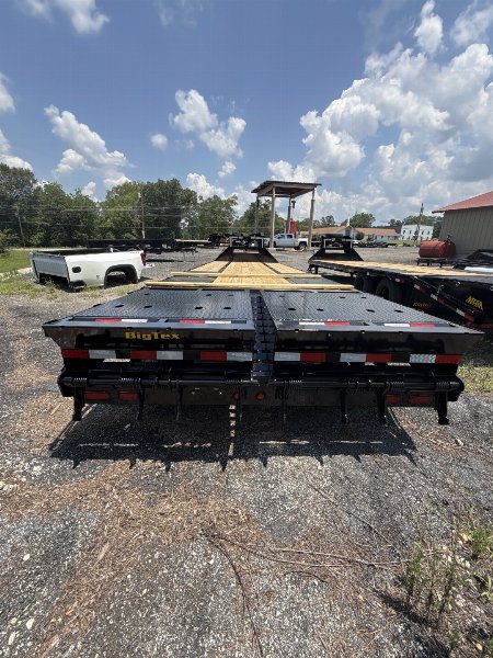 New 2026 BIG TEX TRAILERS 25GN-30D5A-MRBK Gooseneck Bodies