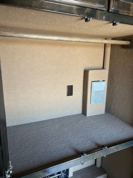 Used 2019 Elite 5 Horse Living Quarters Trailer