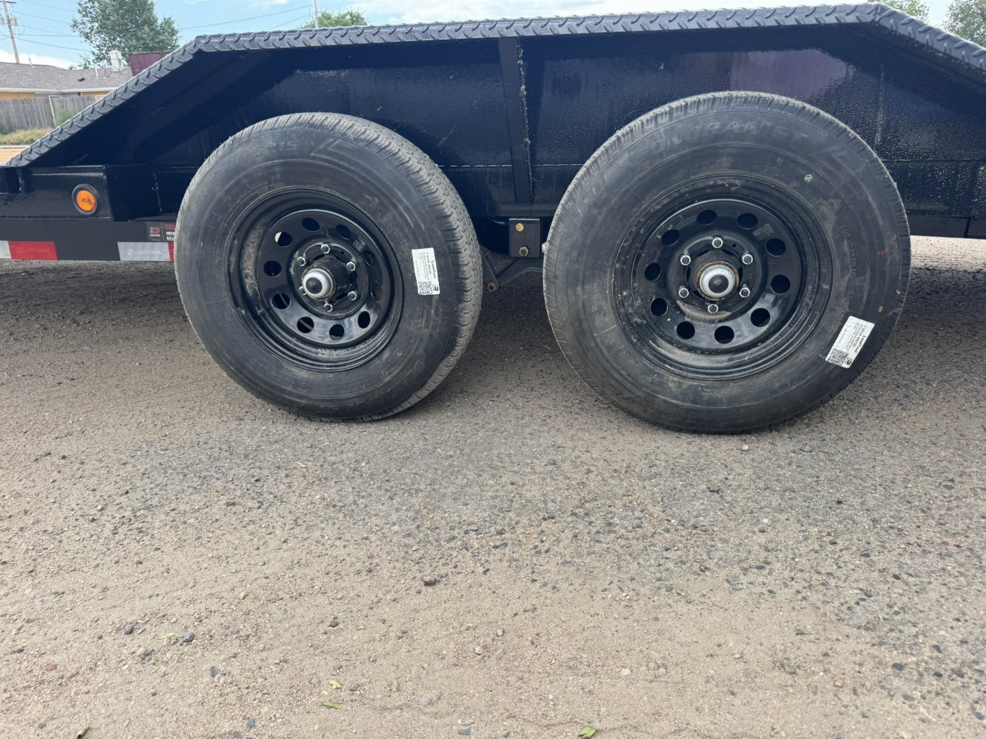 New 2025 Load Trail 8.5-HD20 Heavy Car Hauler w/ Drive-on Fenders