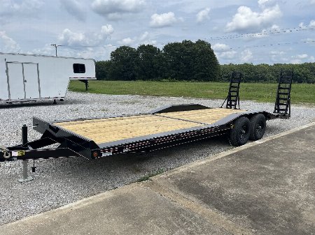 New 2025 Trailblazer 102X24 EQUIPMENT TRAILER W/DRIVEOVER FENDERS