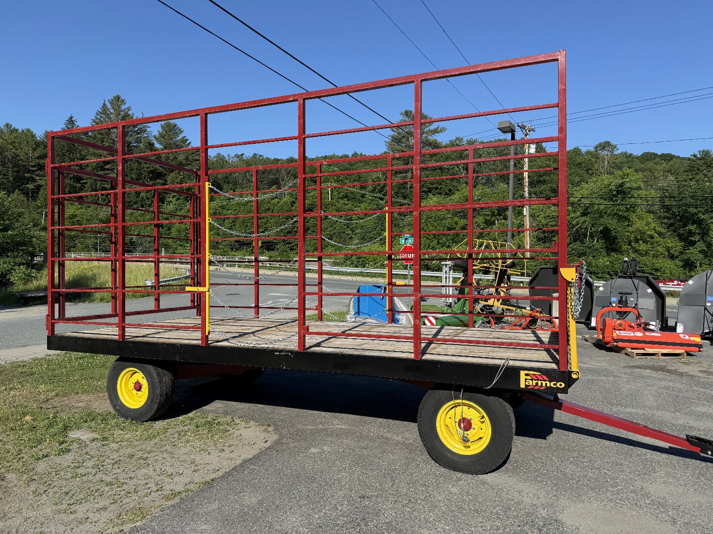 New 2025 Farmco HAY WAGON 818