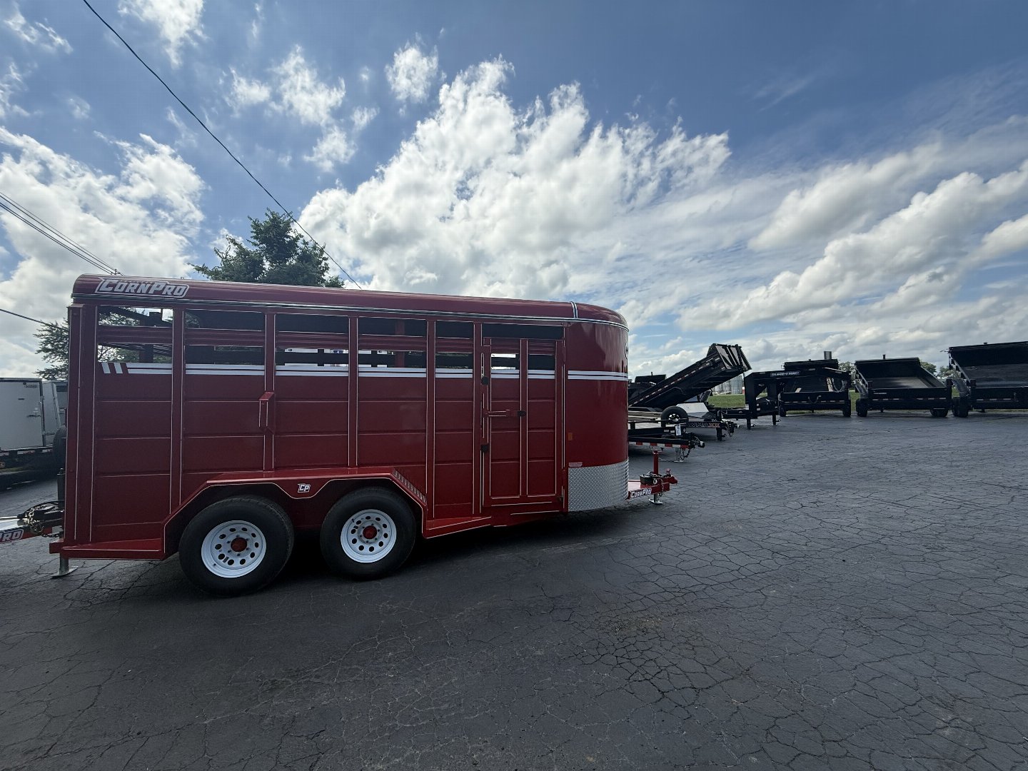 New 2025 CornPro SB-16 6S Stock Traier