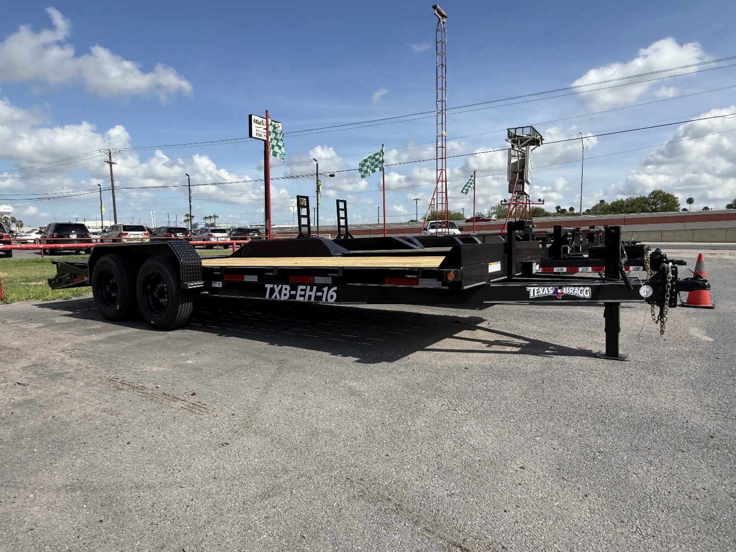 New 2025 Texas Bragg Trailers 20ft 16k Mini Megas Equipment Trailer