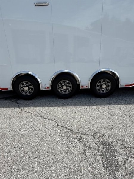 New 2025 INTECH 8.5 X 32 RACE TRAILER