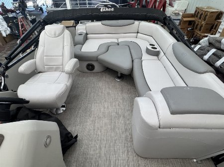 Used 2018 Tahoe 2785 Cascade RJ Tri-Toon