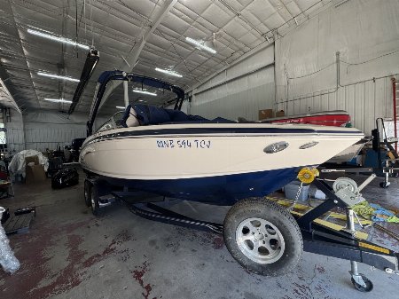 Used 2011 Chaparral 226 SSI Bowrider