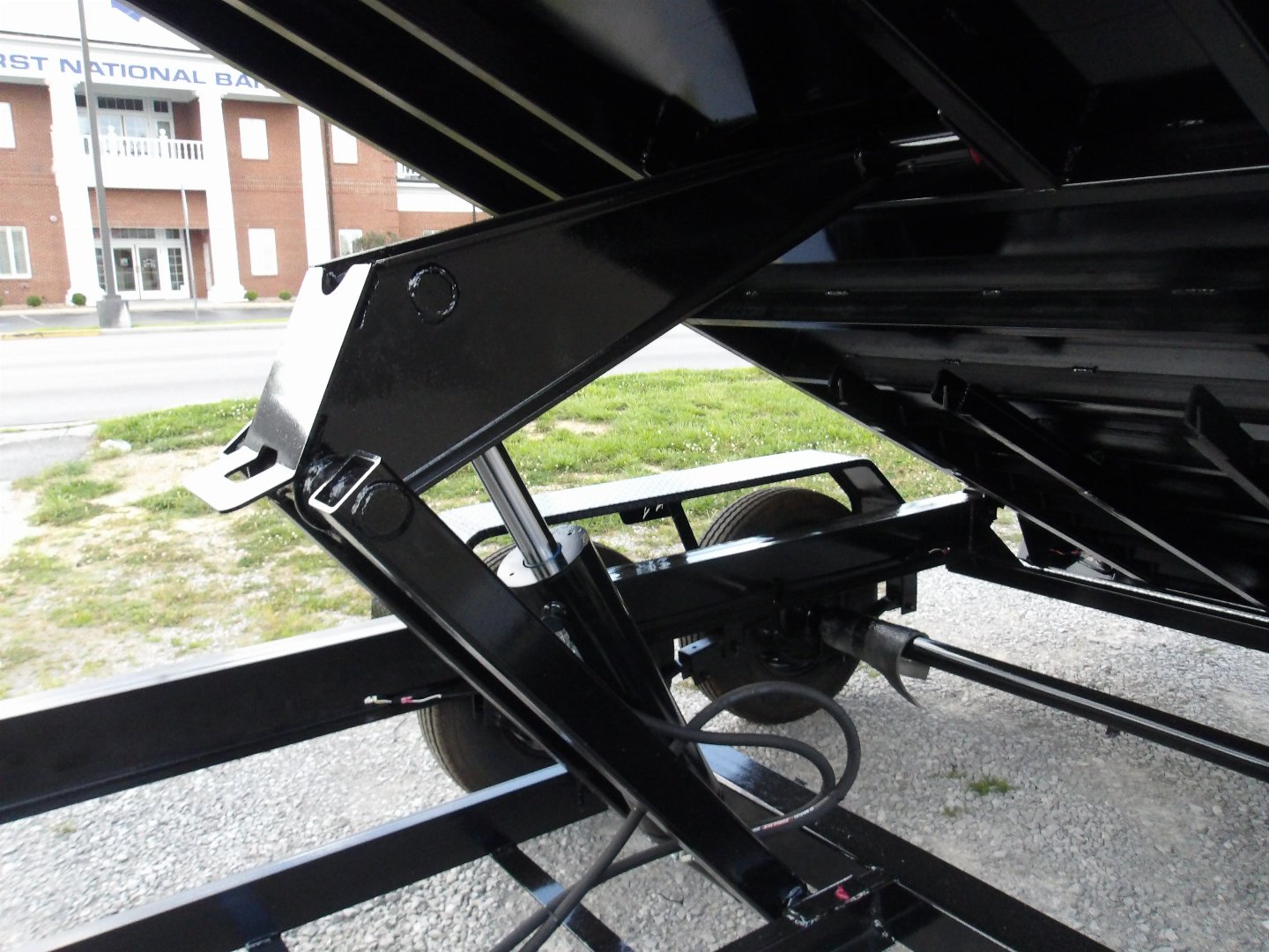 New 2025 Southern Utility 714DUMP Dump Trailer