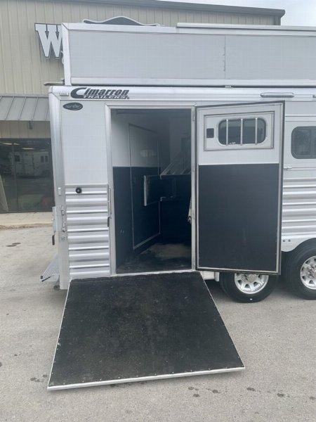 Used 2020 Cimarron Trailers Norstar Horse Gooseneck 4H
