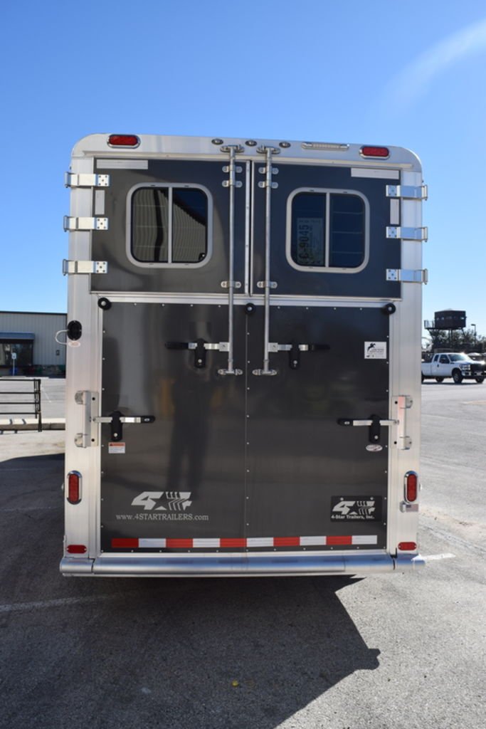 New 2024 4-Star Trailers STRAIGHT LOAD 2+1
