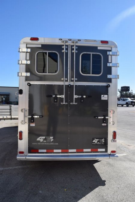 New 2024 4-Star Trailers STRAIGHT LOAD 2+1