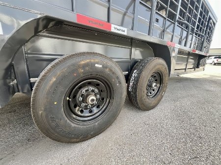 New 2025 Swift Built Trailers  SB 24' STK 25