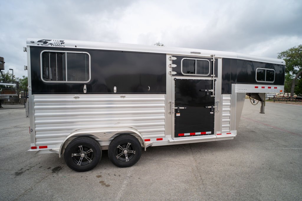 New 2025 4-Star Trailers  6'10" STRAIGHT LOAD