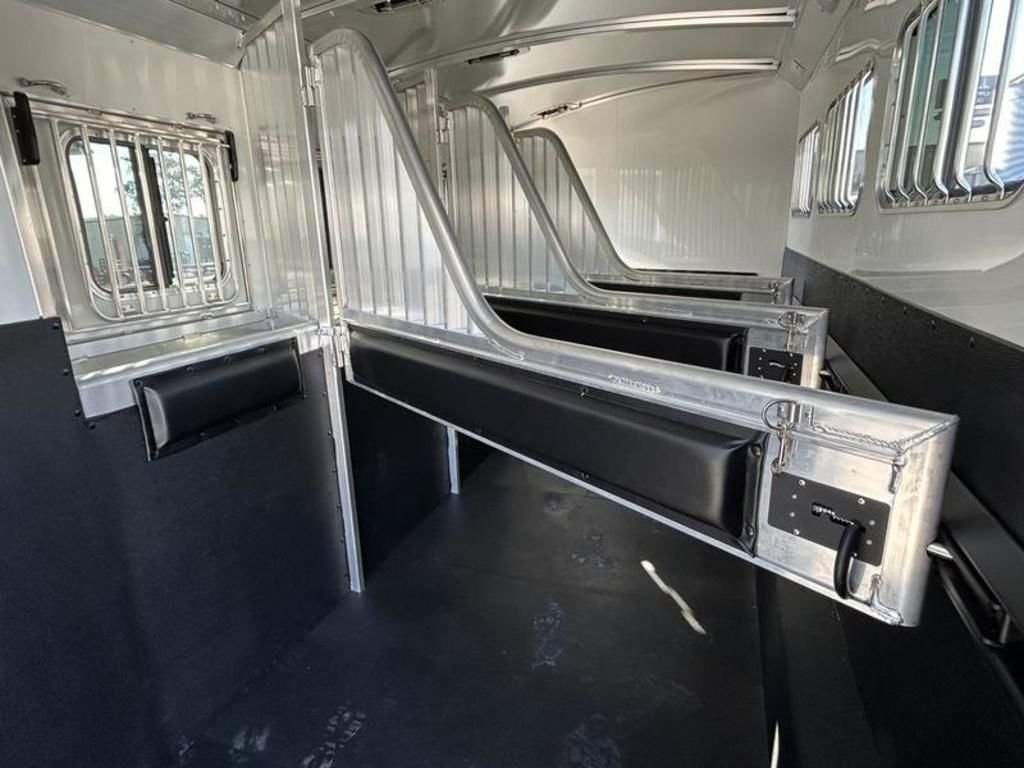 New 2025 4-Star Trailers 4S 4H 7'6" Slant Load GN '25