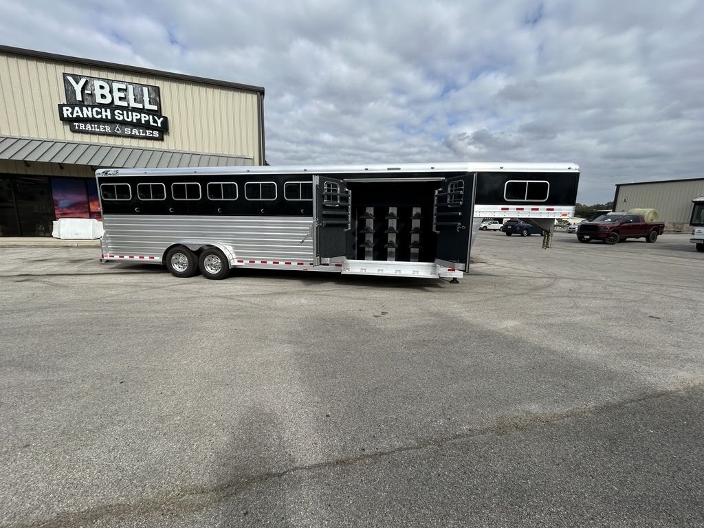 New 2025 4-Star Trailers 6HORSE TRAINER