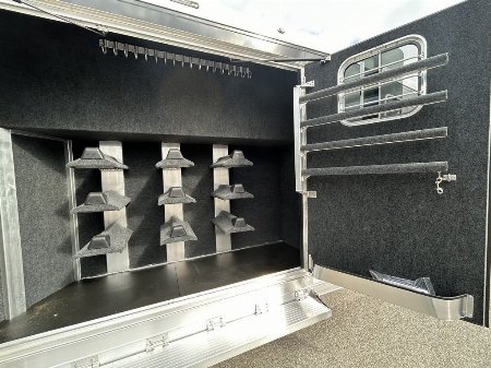 New 2025 4-Star Trailers 6HORSE TRAINER