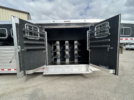 New 2025 4-Star Trailers 6HORSE TRAINER